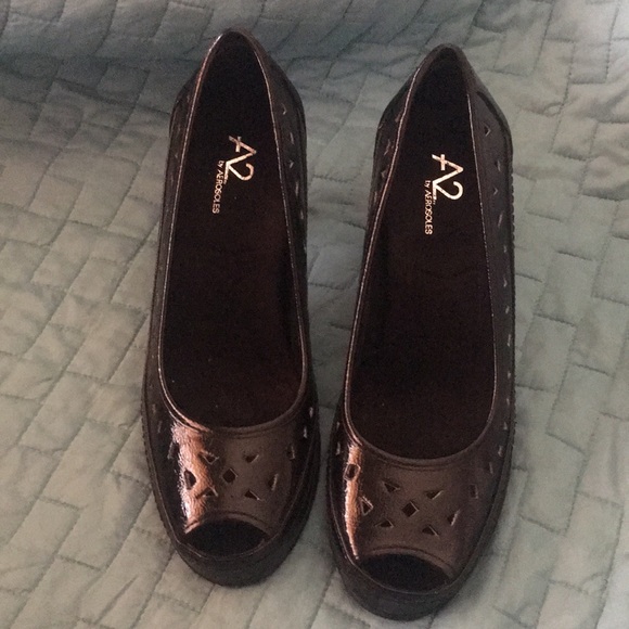 Shoes - Picture 2 of 3